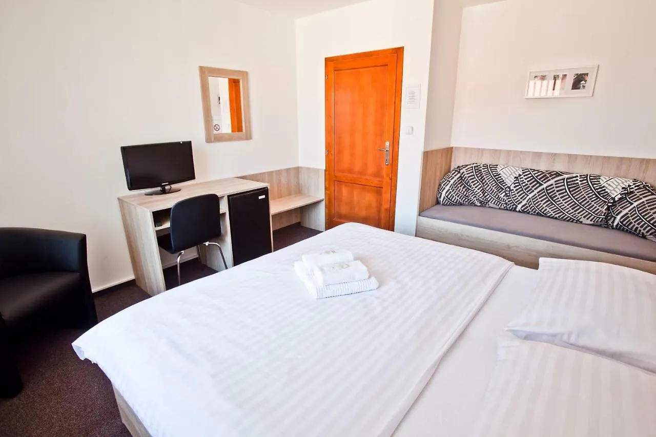 Pension Paldus Prague Guest house